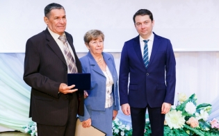 Торжество семьи