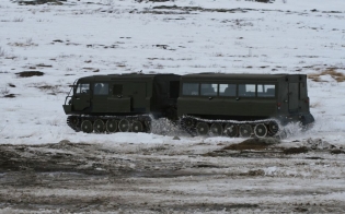 На СФ прошли занятия по вождению вездеходов