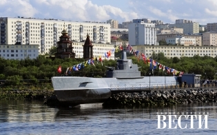 Мемориальному комплексу - 35