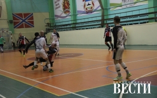 9 декабря финиширует городское первенство по мини-футболу