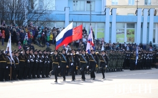 Фоторепортаж с военного парада, посвящённого Дню Победы