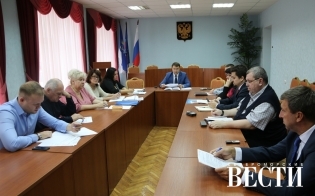 Должны всё больше