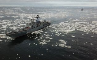 Изучают особенности применения сил и войск в Арктике