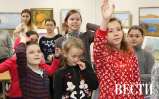 Выставка картин юных художников