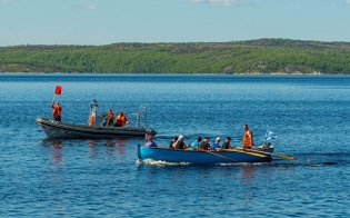 На шлюпках через Кольский