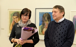 В областном художественном музее открылась выставка Анатолия Сергиенко
