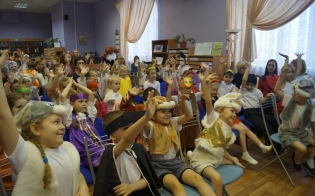 Юные актеры получили награды конкурса «Театральная гостиная»