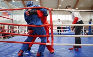 ����� � � ����� ������ 