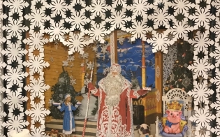 Новогодняя сказка на окне от Дедушки Мороза из Великого Устюга