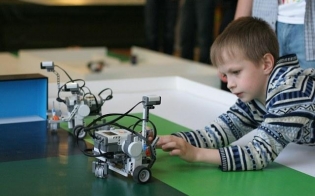  ��������� �� ������������� Robot Fest ���������� ������