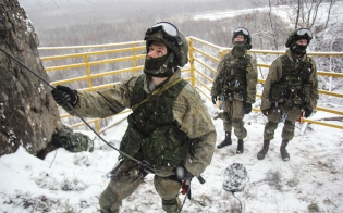 �������-����������