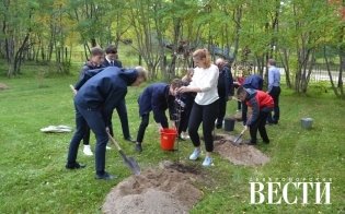 �����-���!