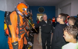 ��������� �� �������� 101-� ��������� ������ � ����������