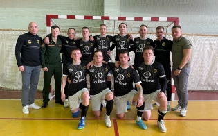 �� � �� ������