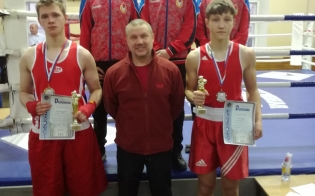 ����������� ��������� "�������" � "������" ������� �������