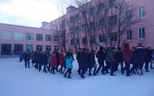 � �� �9 ���� ���������� ������ � �������� ��������� ��� ������