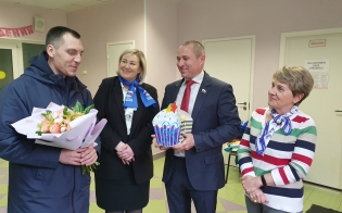 ������ ������ ��� ����� �������