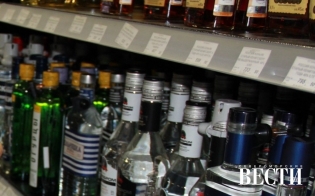 Подросток пытался похитить из магазина бутылку с алкогольным напитком