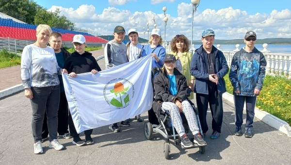 Пешая экскурсия по Приморской площади Североморска